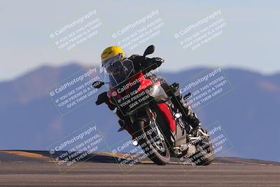 media/Nov-06-2023-Moto Forza (Mon) [[ce023d0744]]/4-Beginner Group/Session 5 (Turn 9)/